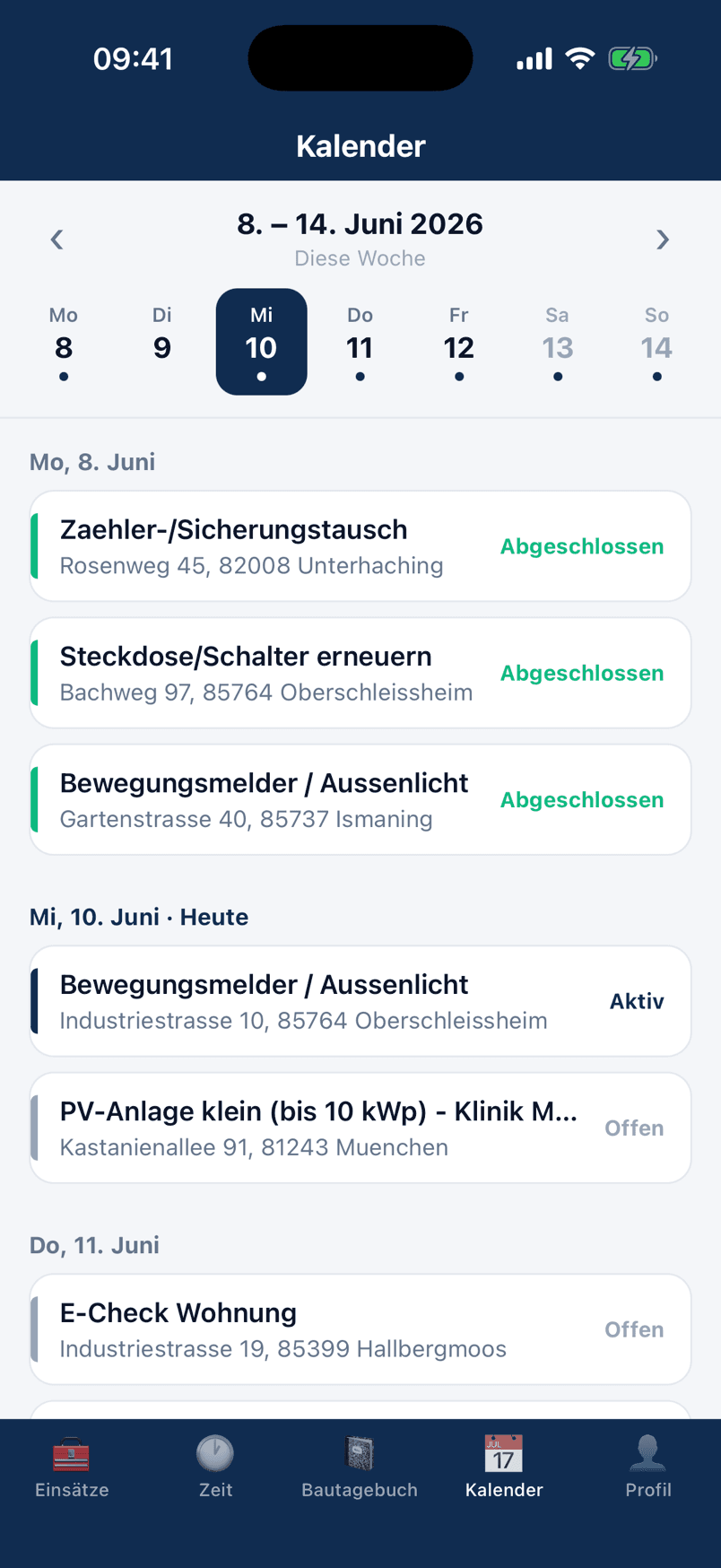 Wochenkalender in der baumacht Monteur-App mit Einsätzen und Status